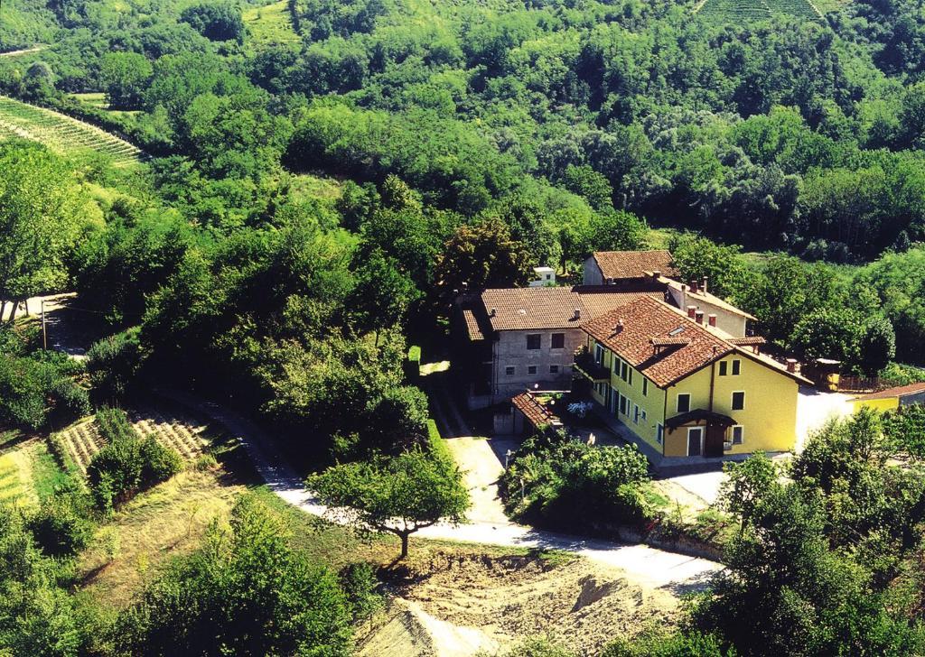 Agriturismo Cascina Vrona Vila Monteu Roero Exterior foto